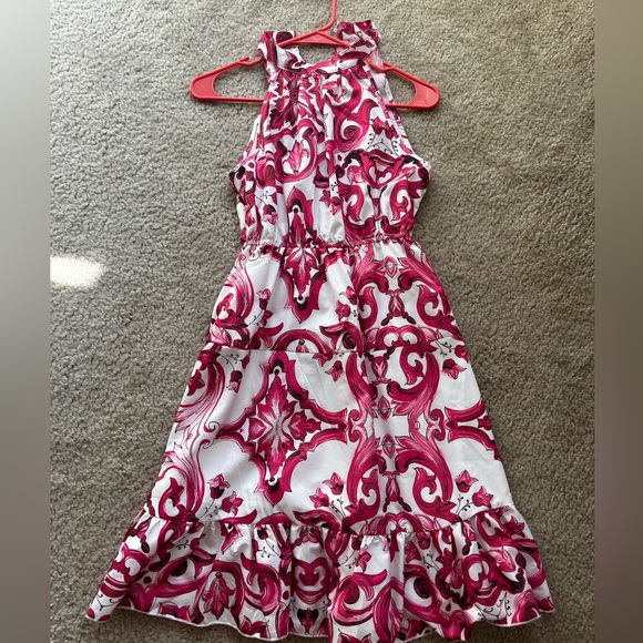 Halter pink & white dress. Xs - Picture 2 of 2